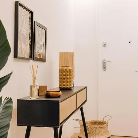 Rundi - 2 Bedrooms In Santo Antonio * Lissabon