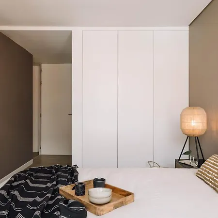 Rundi - 2 Bedrooms In Santo Antonio Lisboa